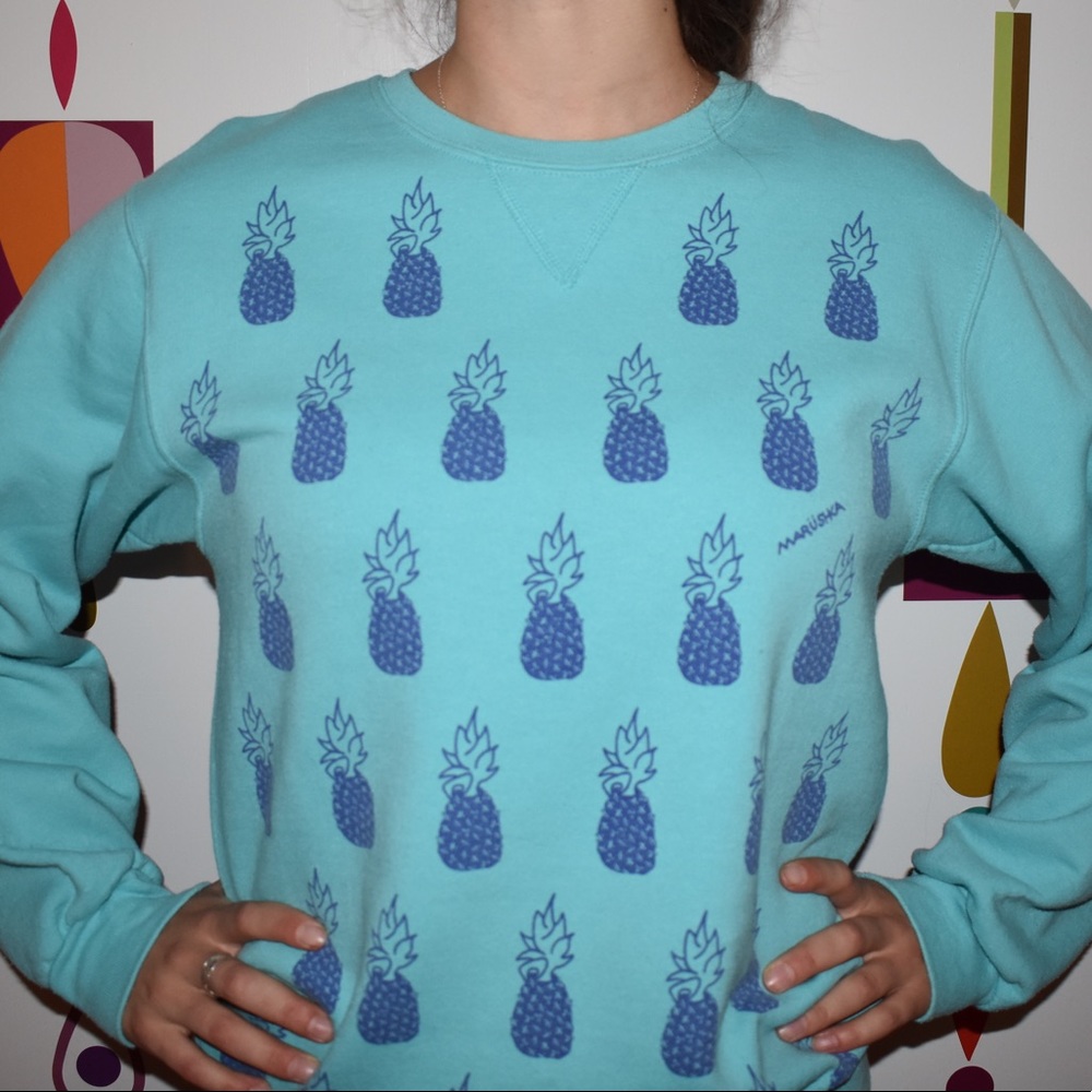 Blue pineapple sweatshirt